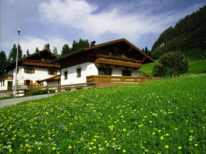 Haus Steinkarblick und Berghäusl, Berwang, Österreich, Berwang, Österreich